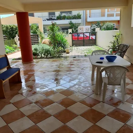 Διαμέρισμα Minas Alykes